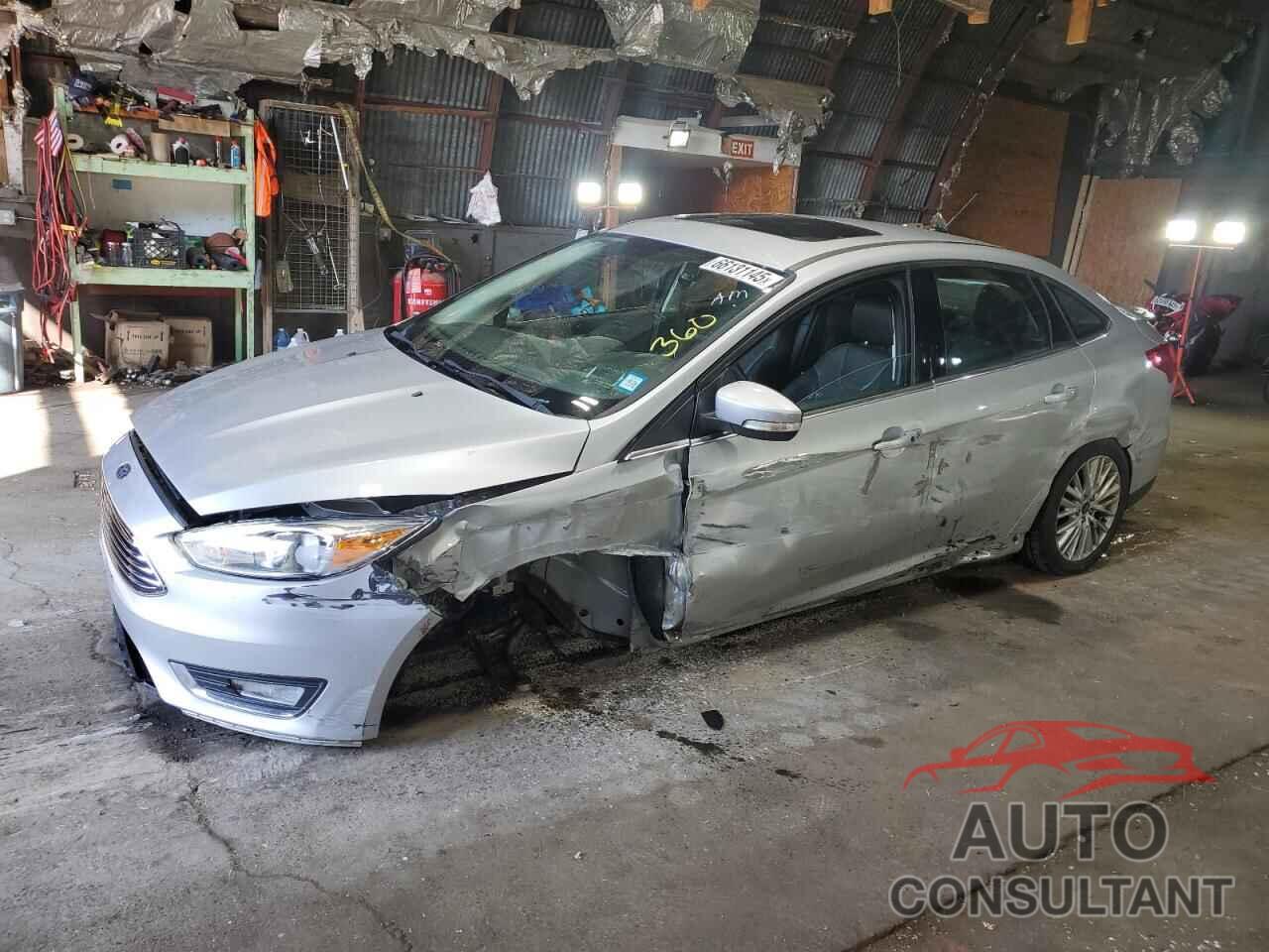 FORD FOCUS 2018 - 1FADP3J29JL232083