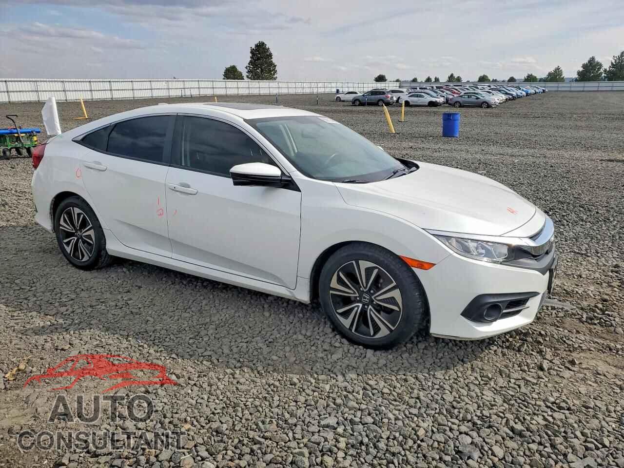 HONDA CIVIC 2018 - JHMFC1F7XJX014863