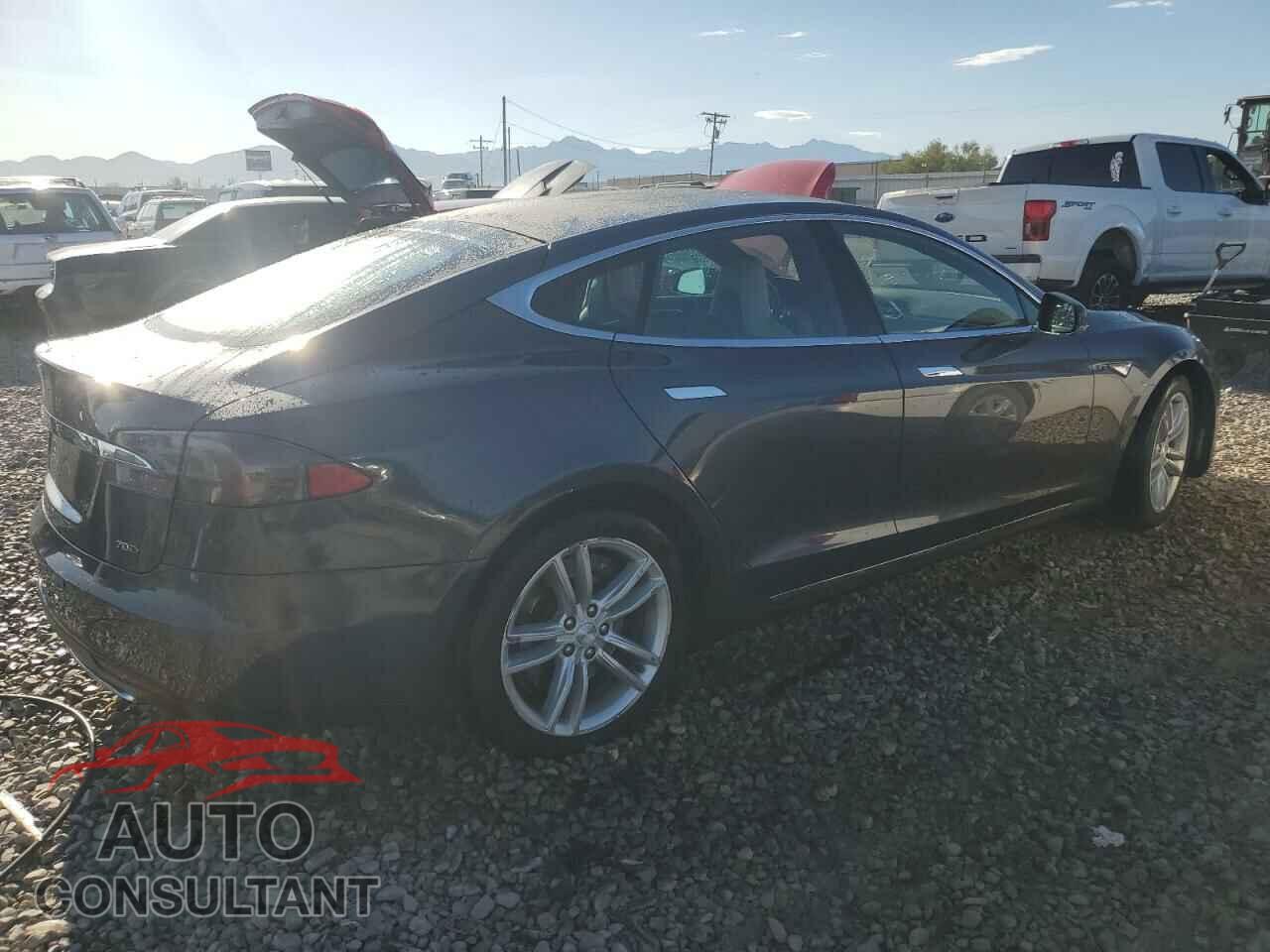 TESLA MODEL S 2015 - 5YJSA1S27FF094270