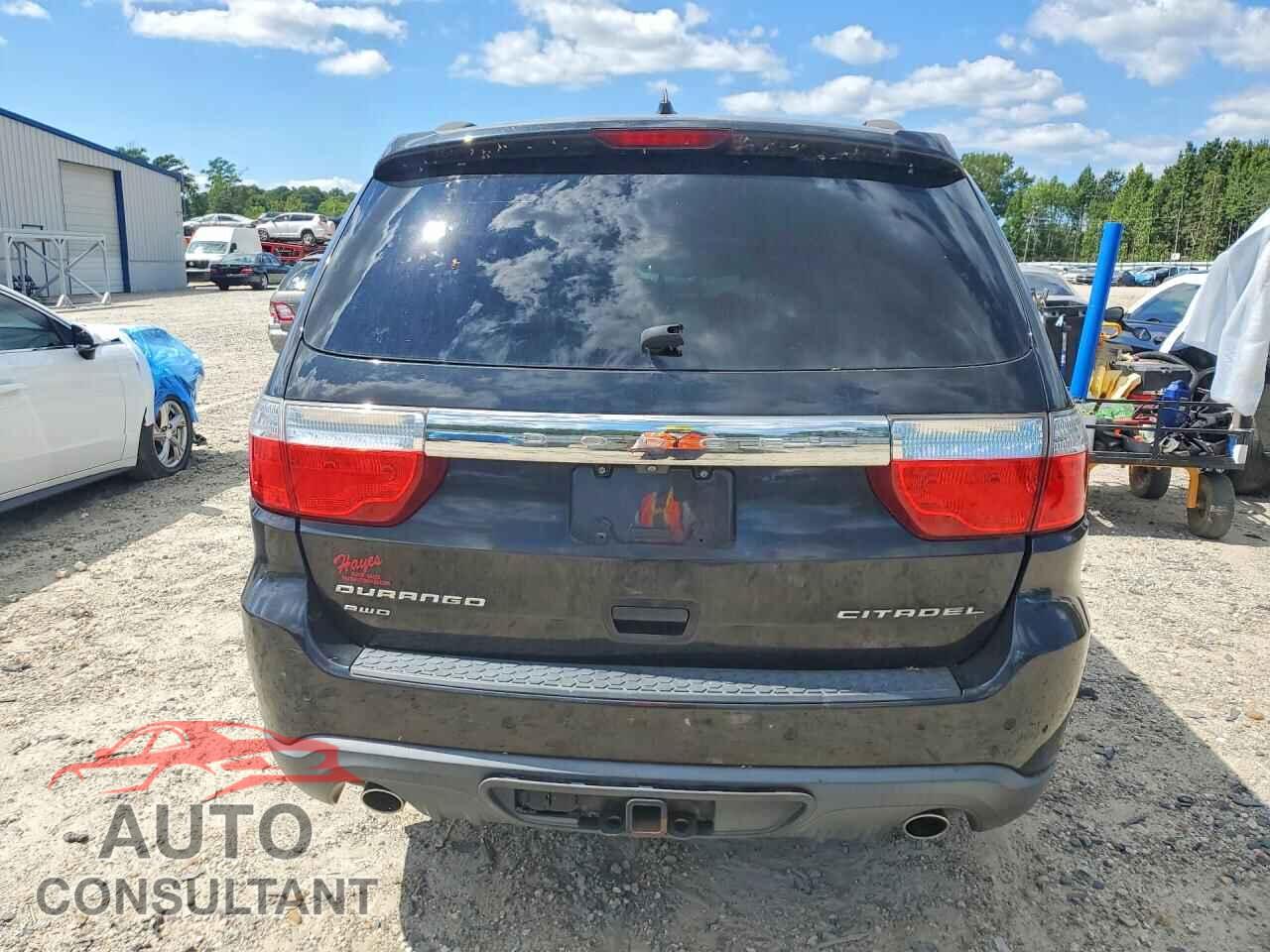 DODGE DURANGO 2013 - 1C4SDJET1DC668738