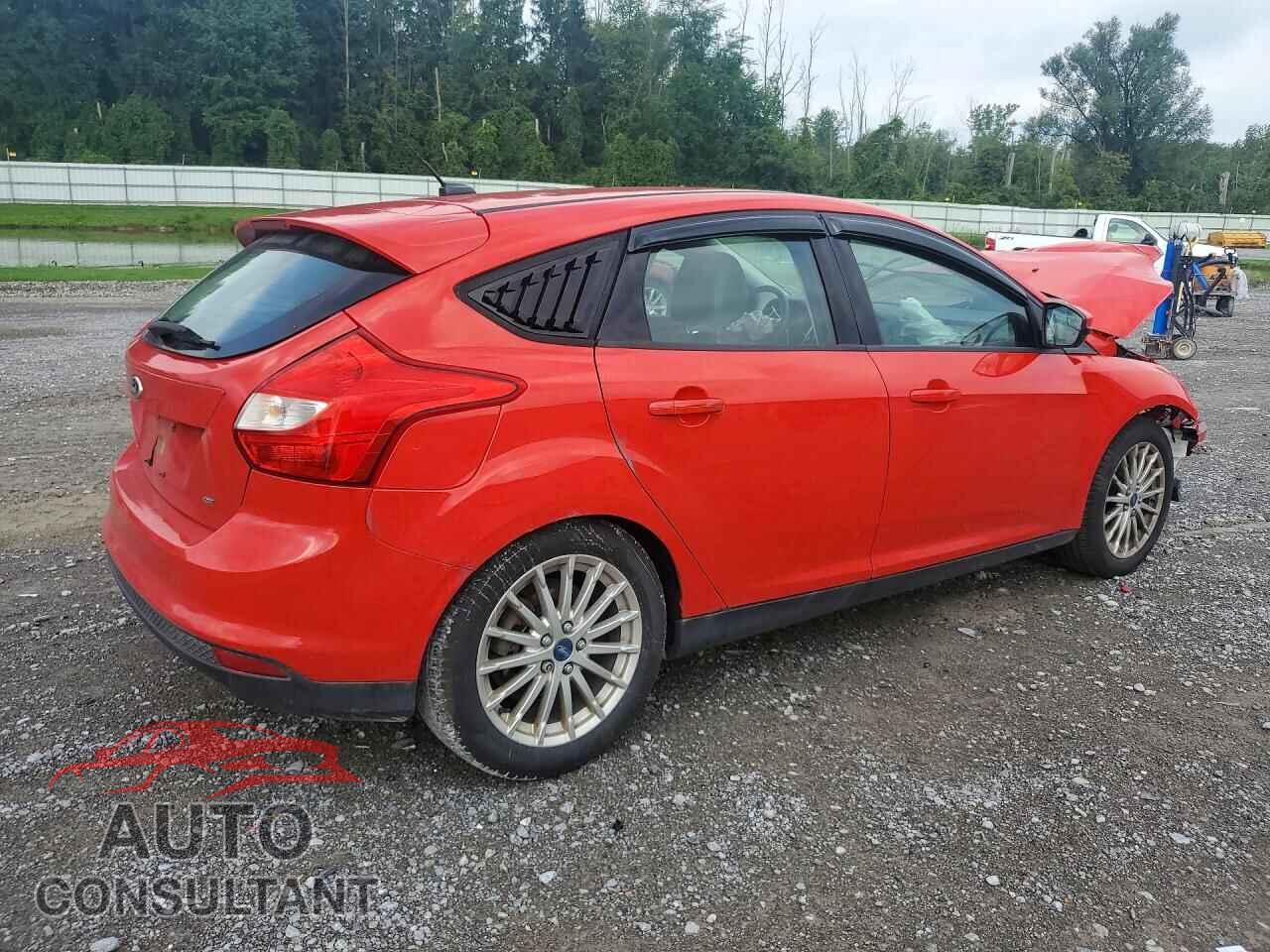 FORD FOCUS 2014 - 1FADP3K28EL213237