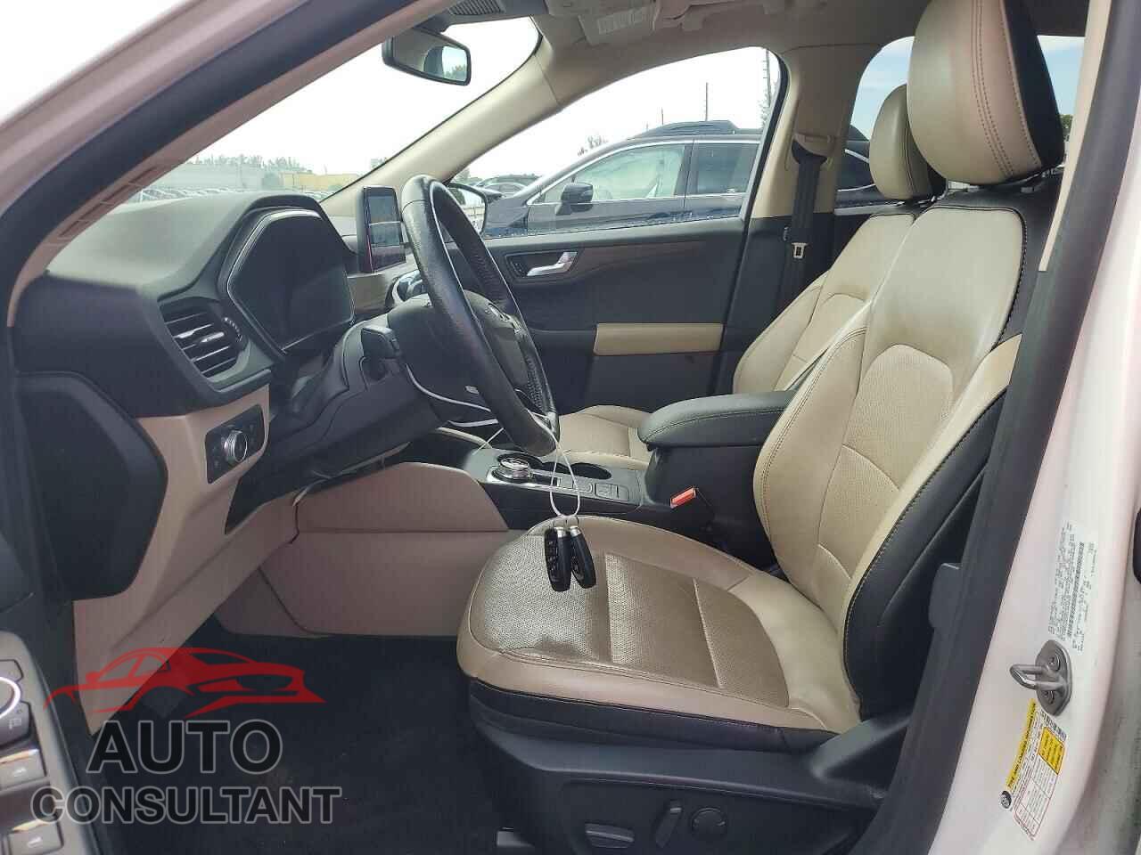 FORD ESCAPE 2020 - 1FMCU0DZXLUA39522
