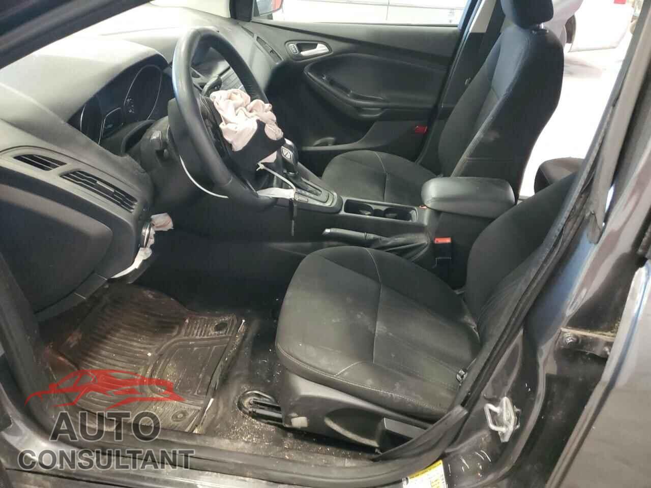 FORD FOCUS 2016 - 1FADP3F27GL351302