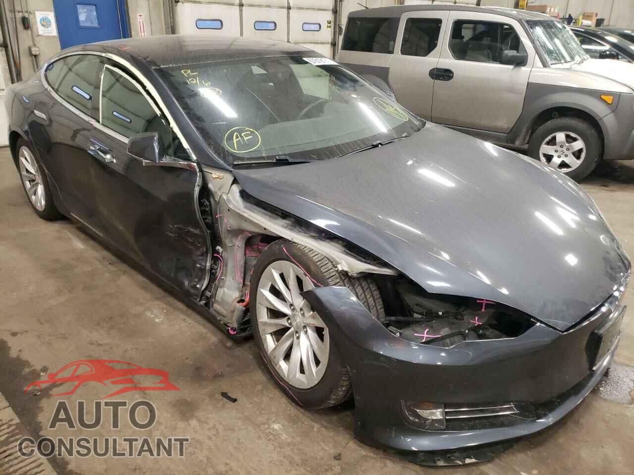 TESLA MODEL S 2017 - 5YJSA1E20HF192555