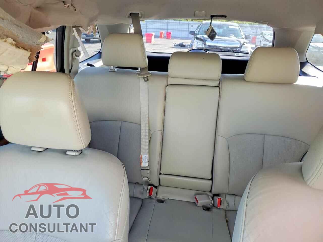 SUBARU OUTBACK 2013 - 4S4BRCLC8D3282748
