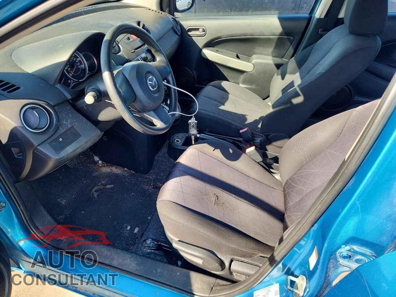 MAZDA 2 2011 - JM1DE1HZ6B0130606
