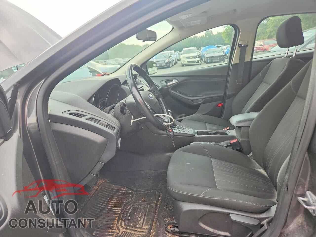 FORD FOCUS 2015 - 1FADP3F25FL378951