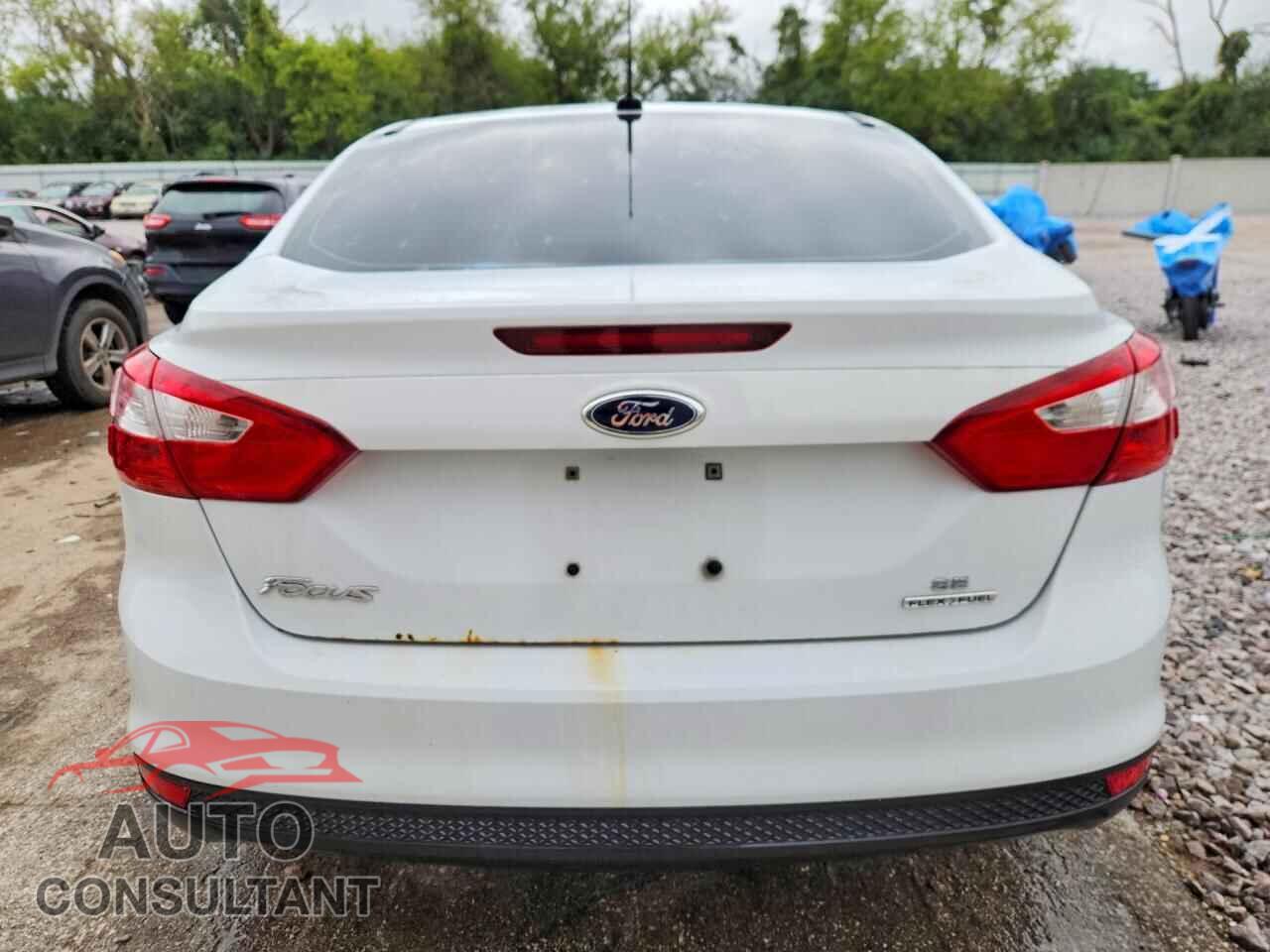 FORD FOCUS 2014 - 1FADP3F26EL335086