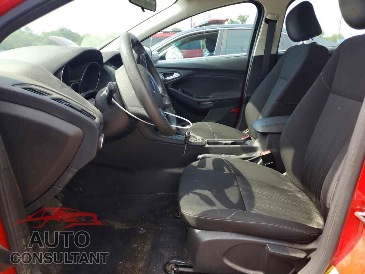 FORD FOCUS 2017 - 1FADP3FE9HL213627
