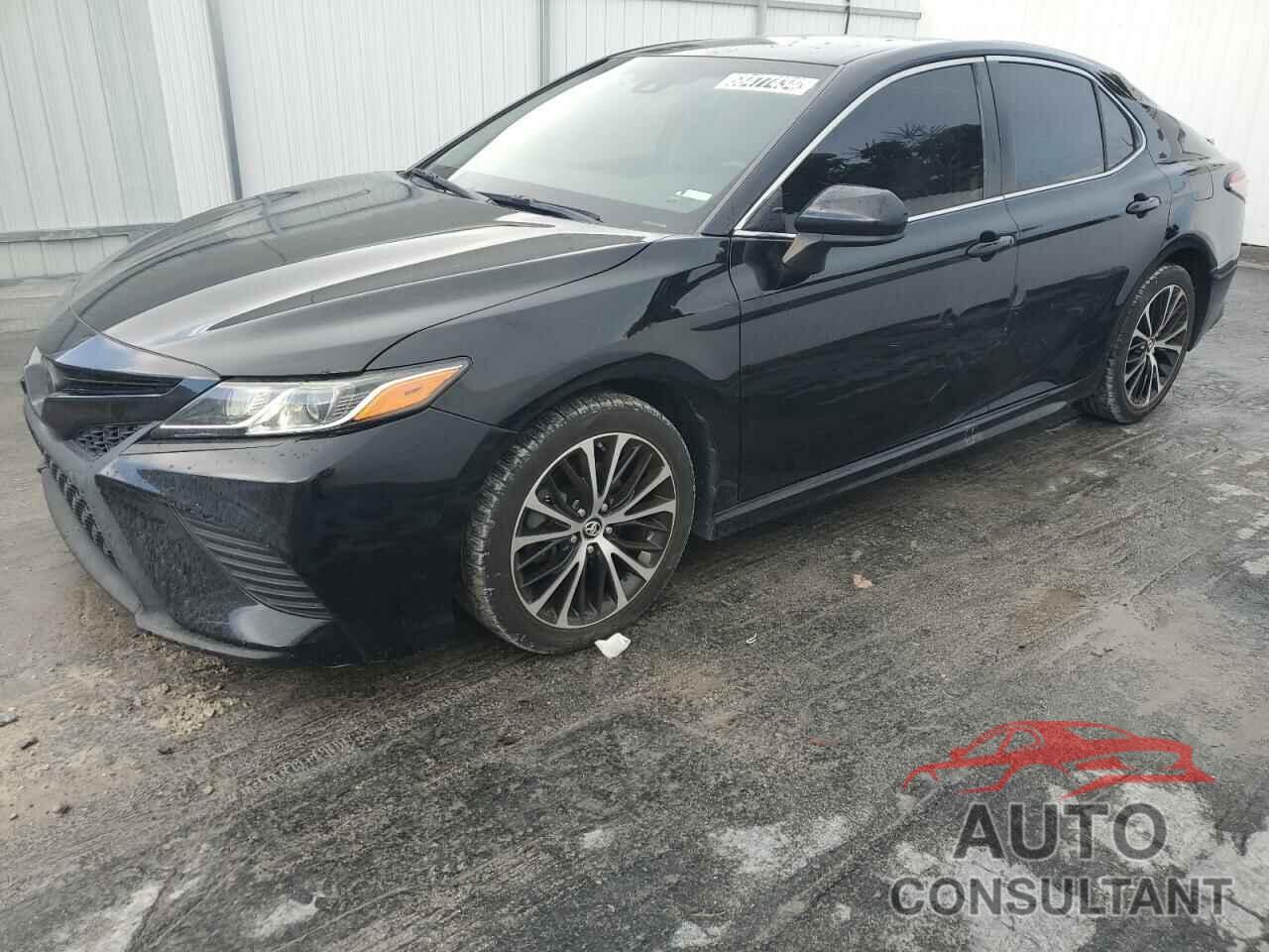 TOYOTA CAMRY 2018 - 4T1B11HK6JU158382