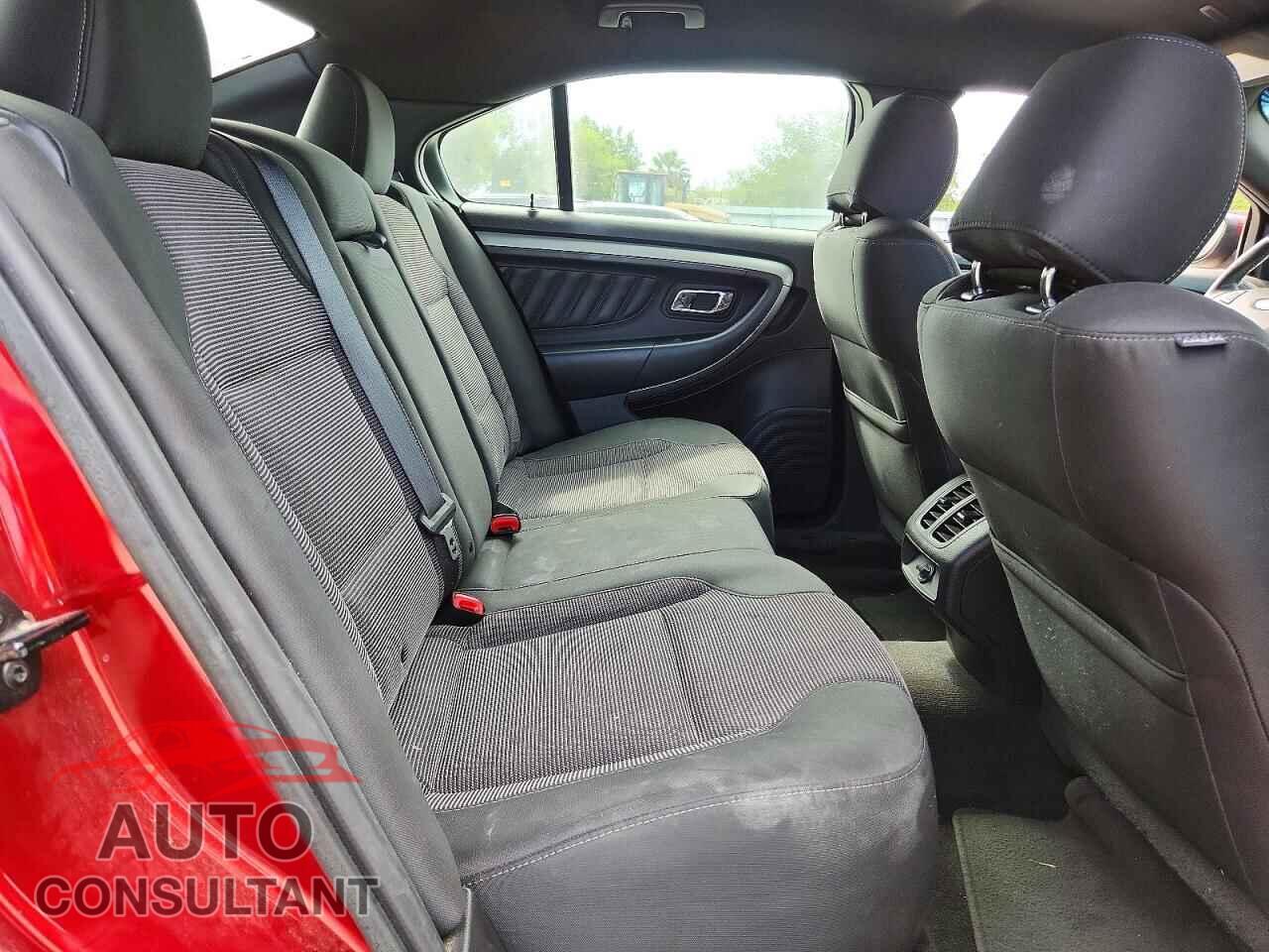 FORD TAURUS 2017 - 1FAHP2E88HG132182