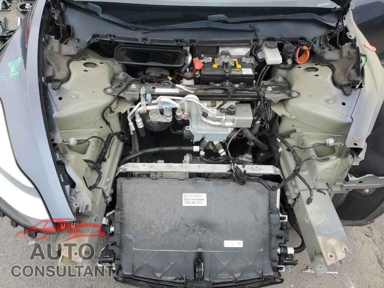 TESLA MODEL 3 2018 - 5YJ3E1EA9JF023835