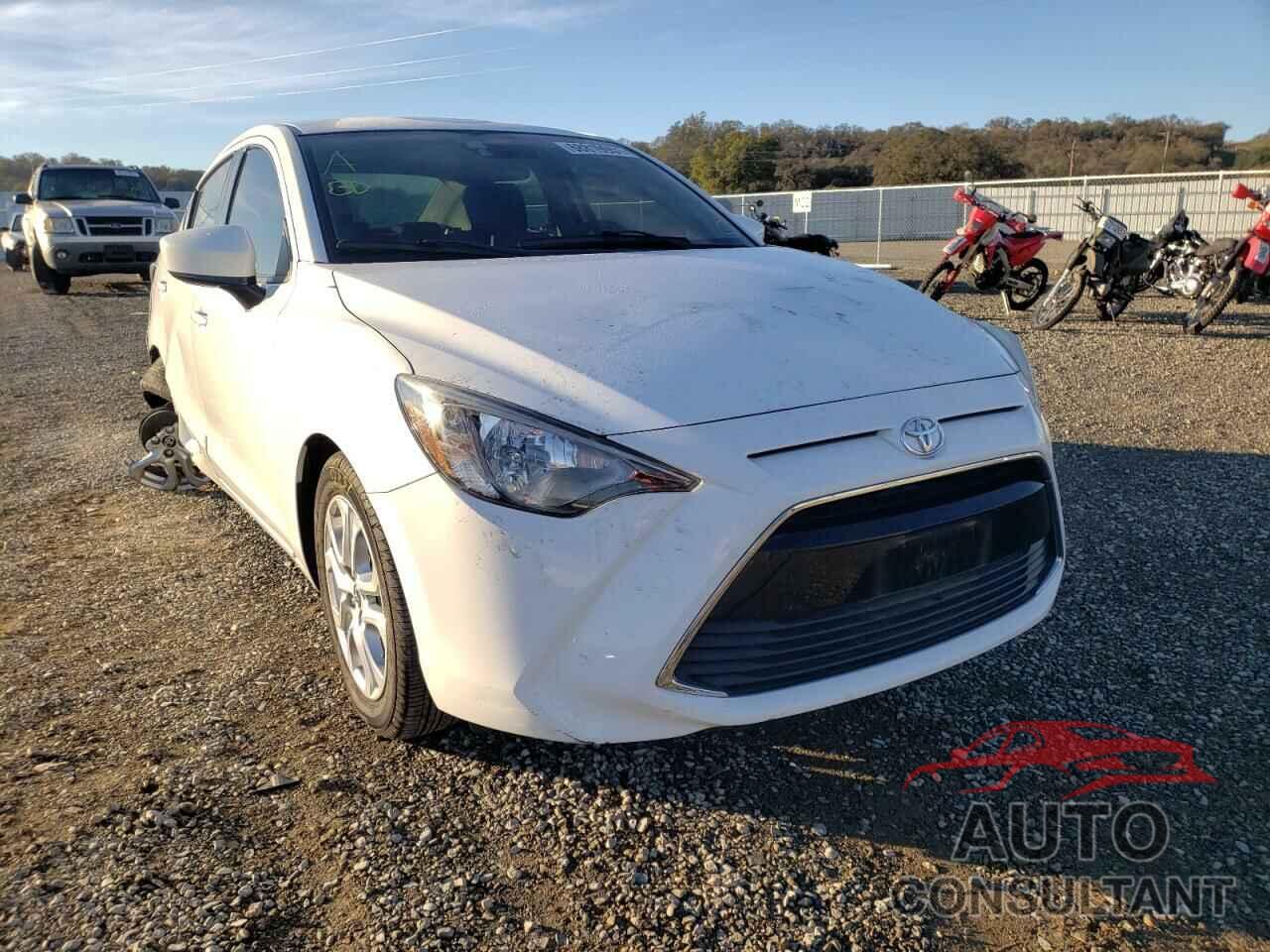 TOYOTA YARIS 2017 - 3MYDLBYV5HY186450