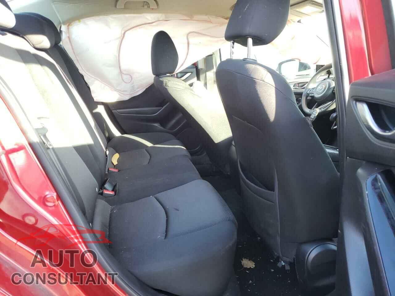 MAZDA 3 2018 - 3MZBN1U77JM162064