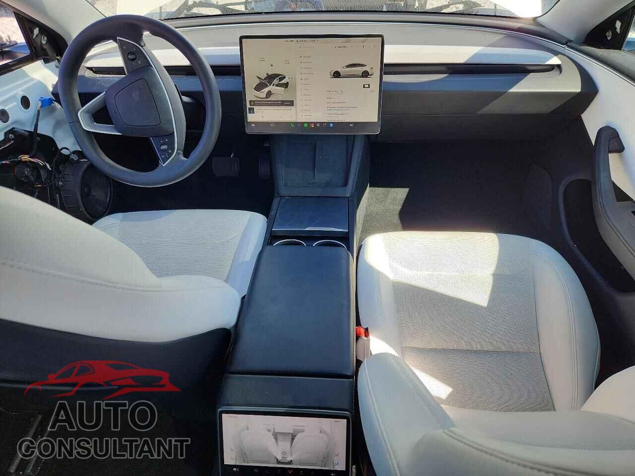 TESLA MODEL 3 2024 - 5YJ3E1EA3RF867400