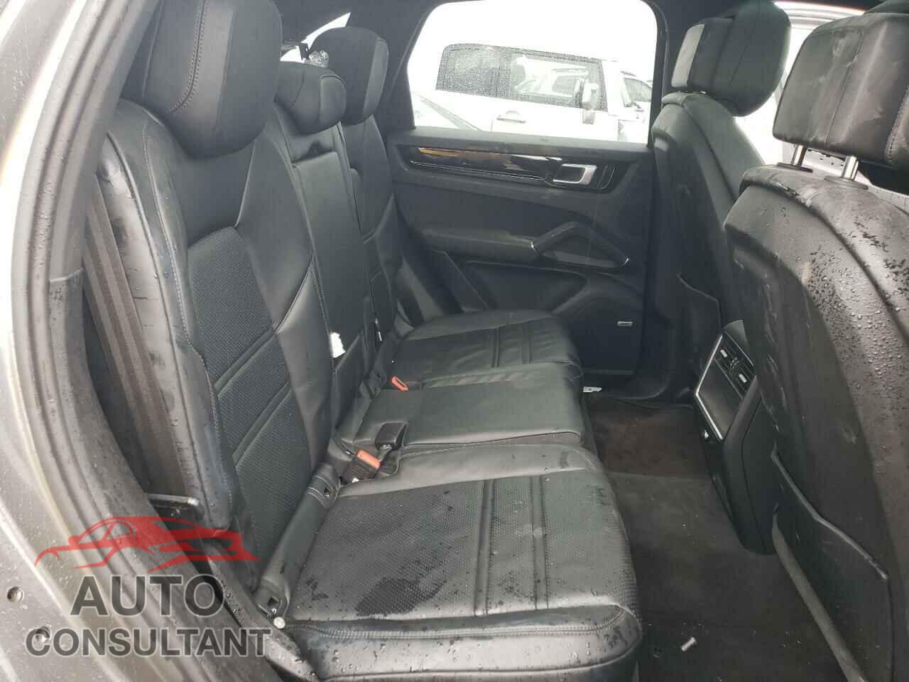 PORSCHE CAYENNE 2019 - WP1AA2AY1KDA06062