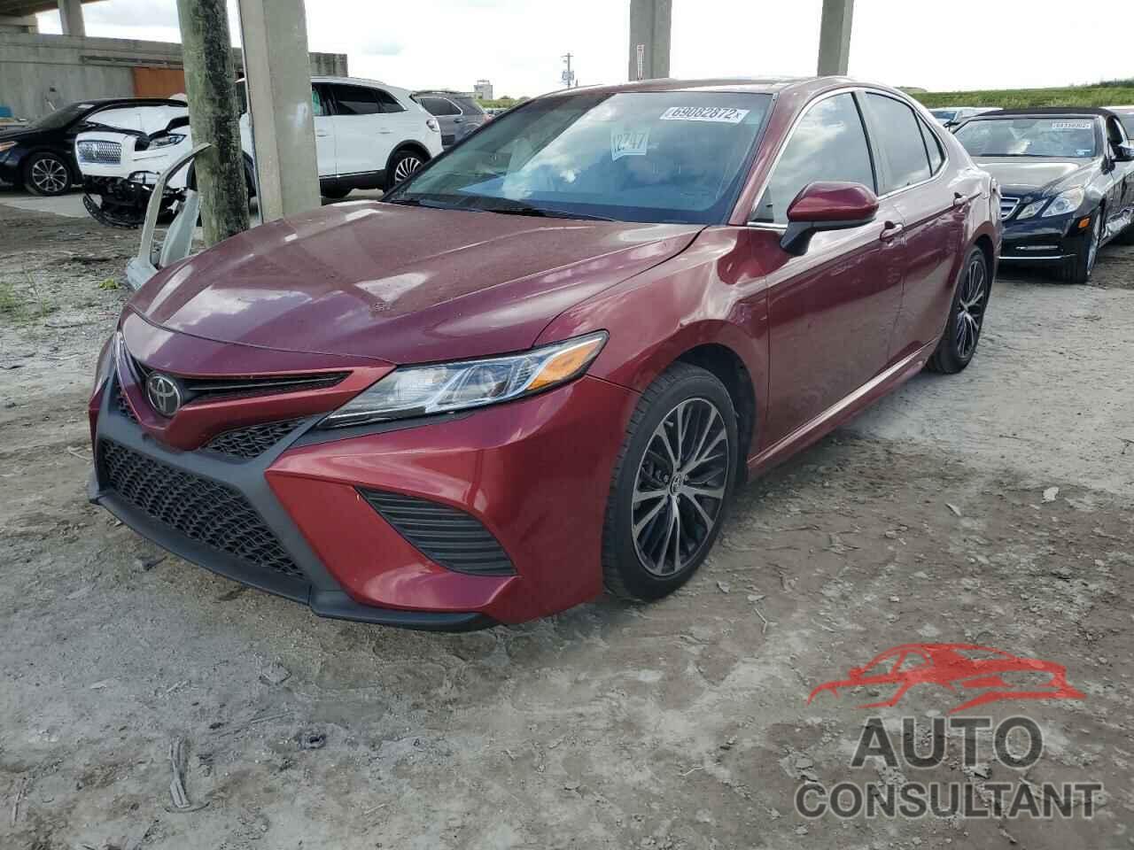 TOYOTA CAMRY 2018 - 4T1B11HK1JU595156