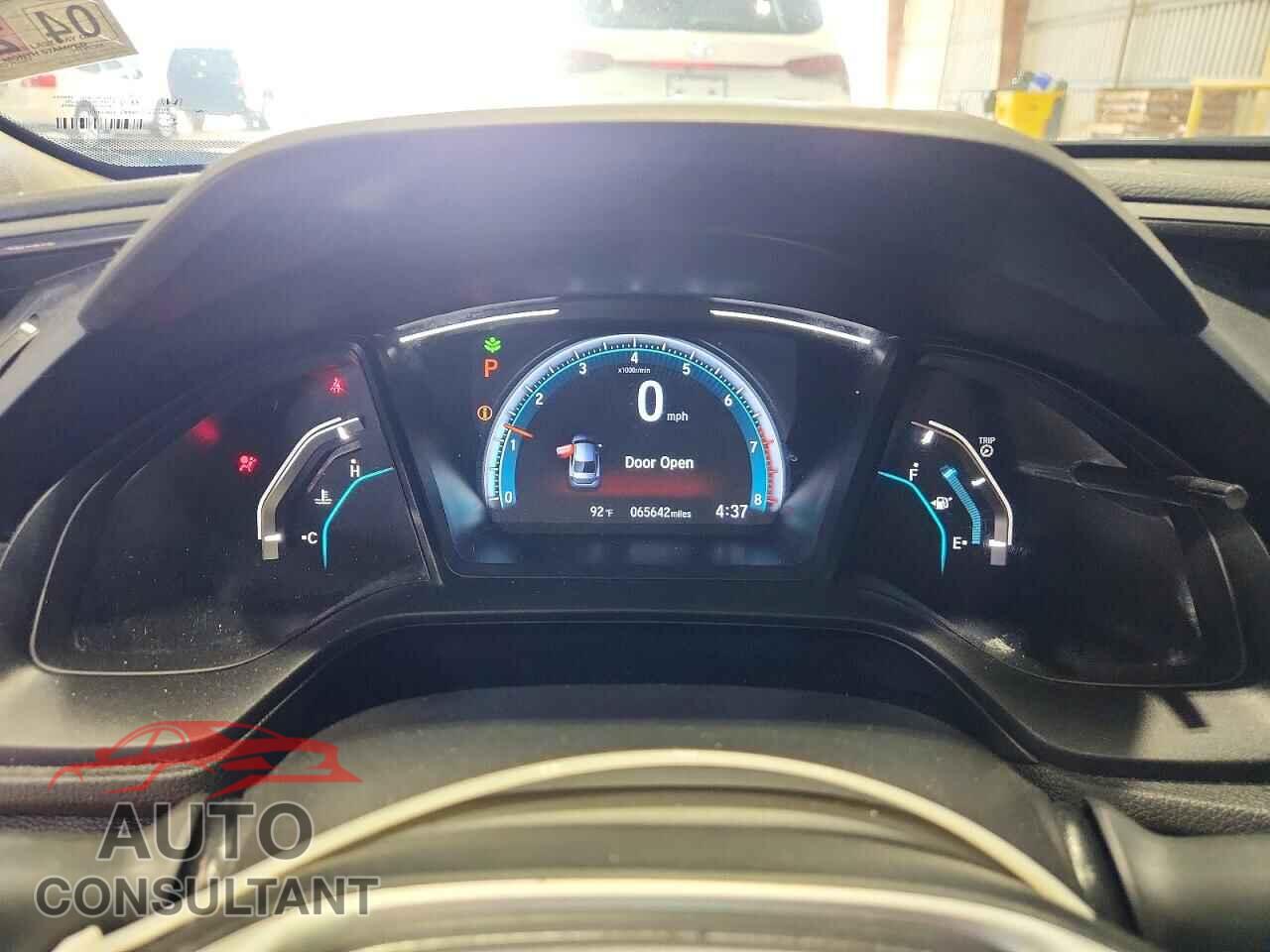 HONDA CIVIC 2019 - 2HGFC2F69KH596136