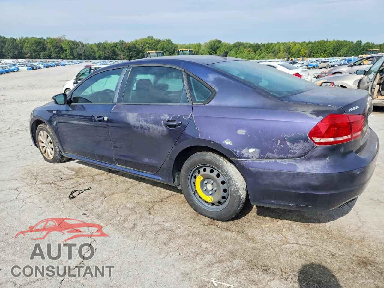 VOLKSWAGEN PASSAT 2015 - 1VWAT7A30FC056828