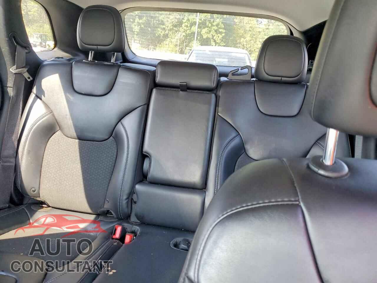 JEEP CHEROKEE 2019 - 1C4PJMLB6KD412869