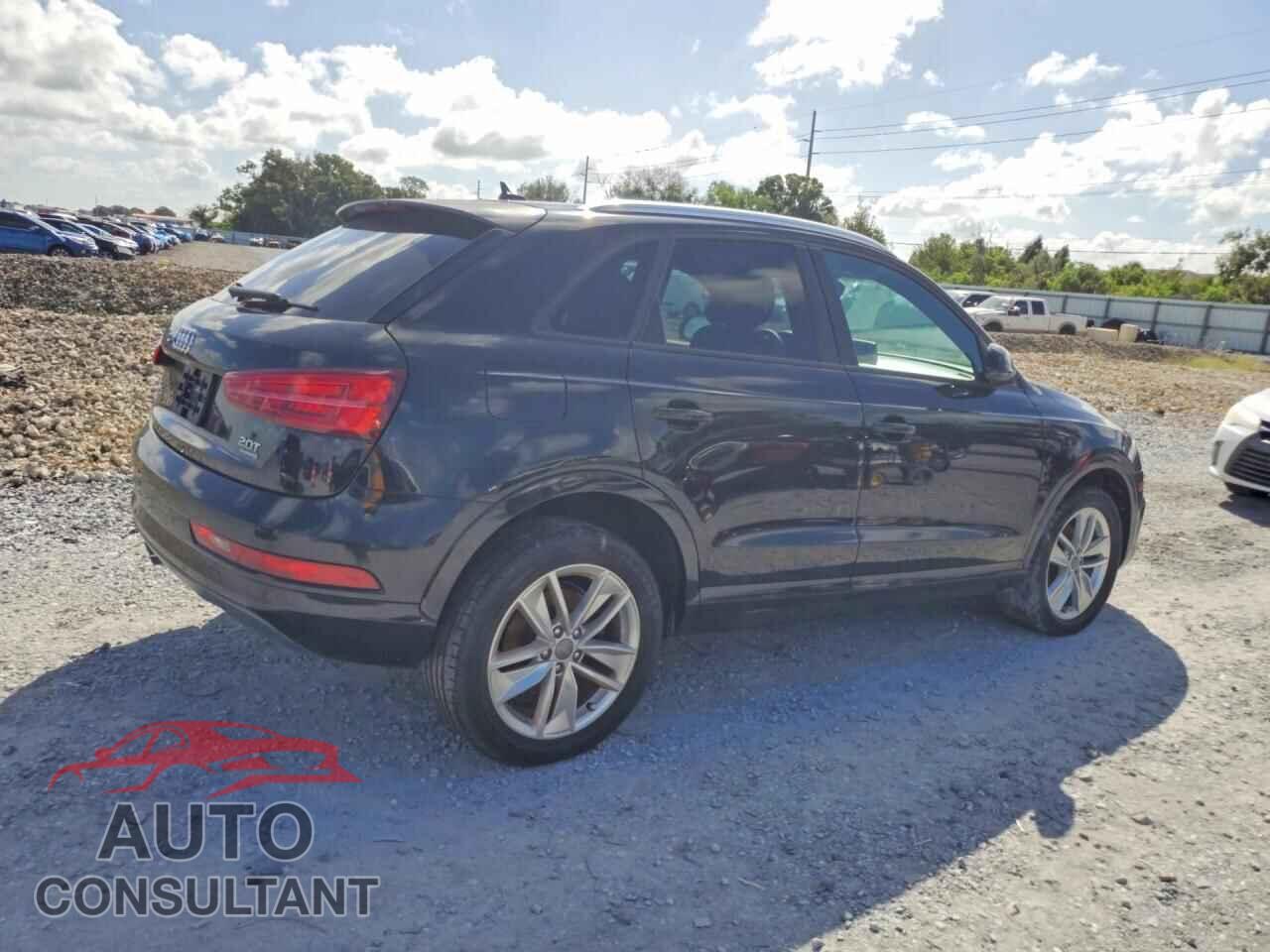 AUDI Q3 2017 - WA1ECCFS8HR004094