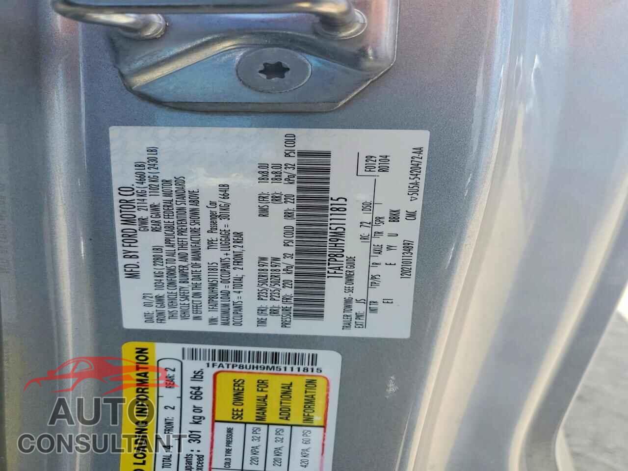 FORD MUSTANG 2021 - 1FATP8UH9M5111815