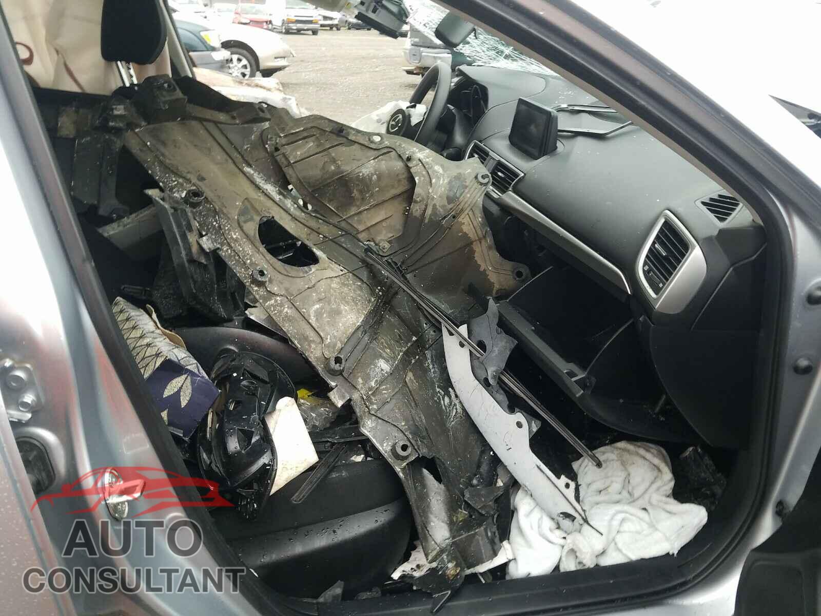 MAZDA 3 2017 - 3MZBN1U72HM152147
