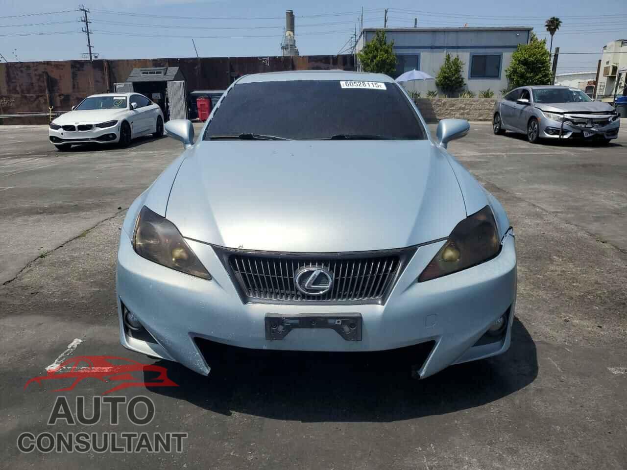 LEXUS IS 2011 - JTHBF5C27B5147826