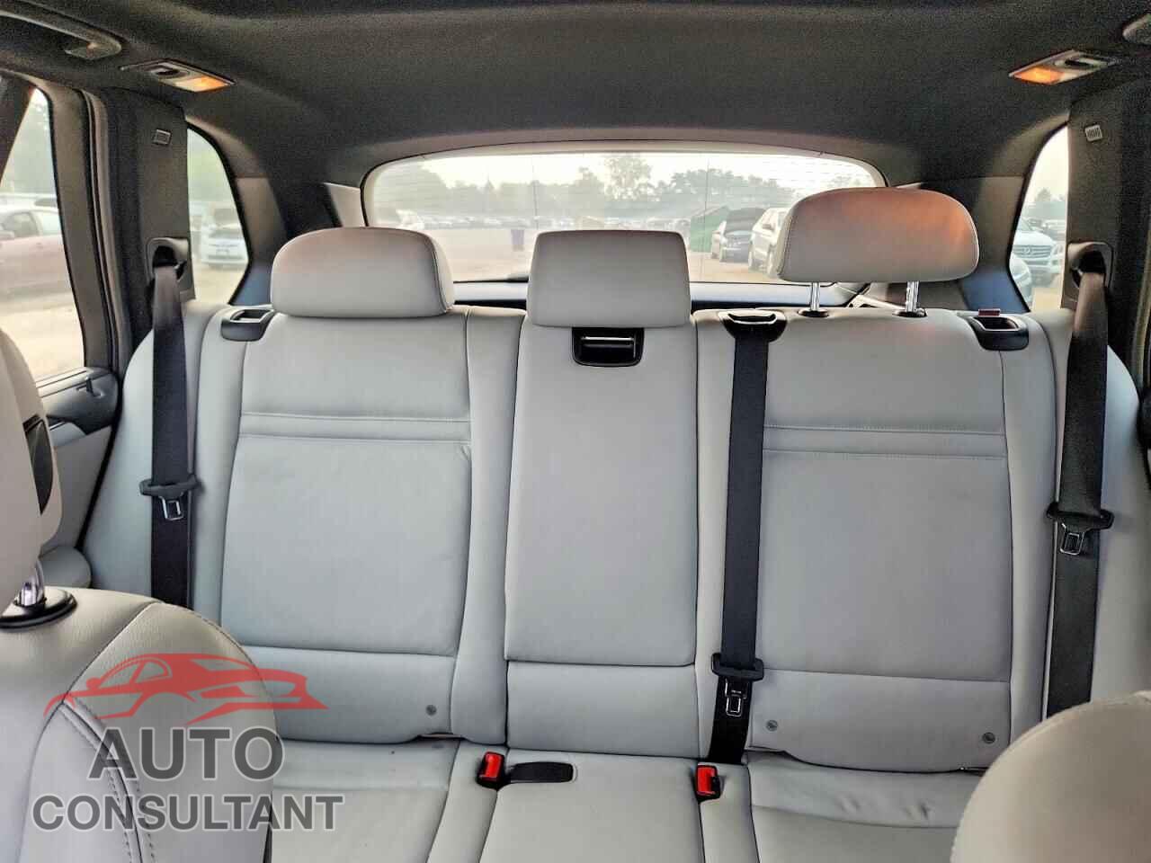 BMW X5 2012 - 5YMGY0C54CLK27295