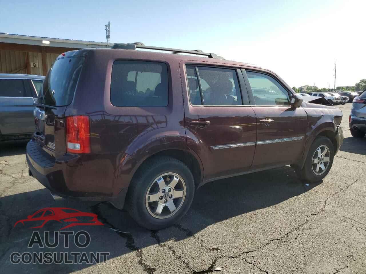 HONDA PILOT 2011 - 5FNYF4H90BB039560