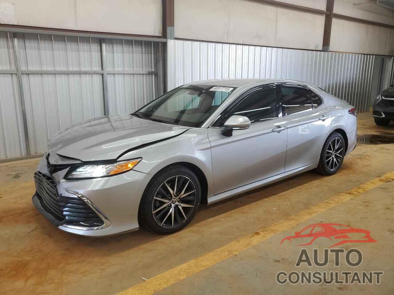 TOYOTA CAMRY 2021 - 4T1F11AK1MU579569