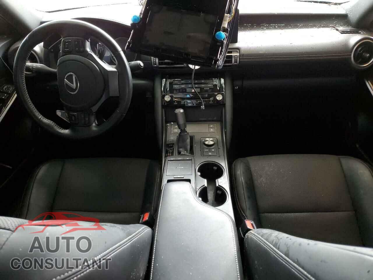 LEXUS IS 2021 - JTHCA1D22M5111409