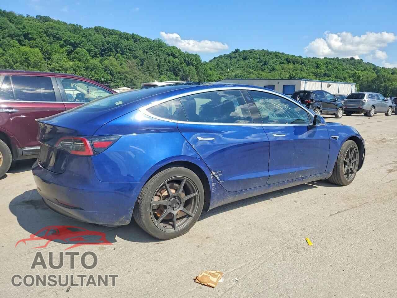 TESLA MODEL 3 2018 - 5YJ3E1EB7JF064358