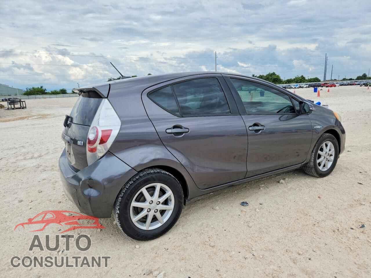 TOYOTA PRIUS 2013 - JTDKDTB34D1058781