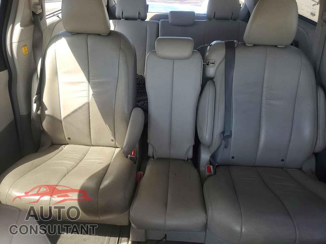 TOYOTA All Models 2012 - 5TDYK3DC5CS180922