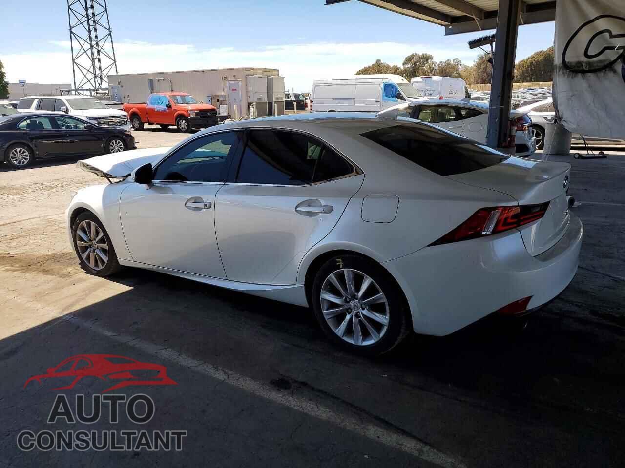 LEXUS IS 2014 - JTHBF1D2XE5035453