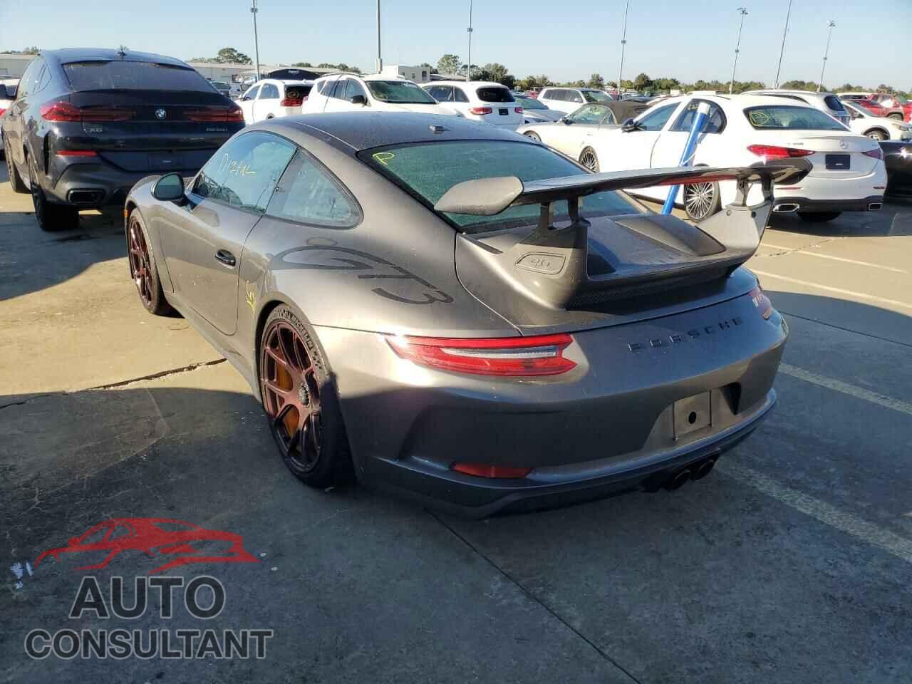 PORSCHE 911 2018 - WP0AC2A90JS176668
