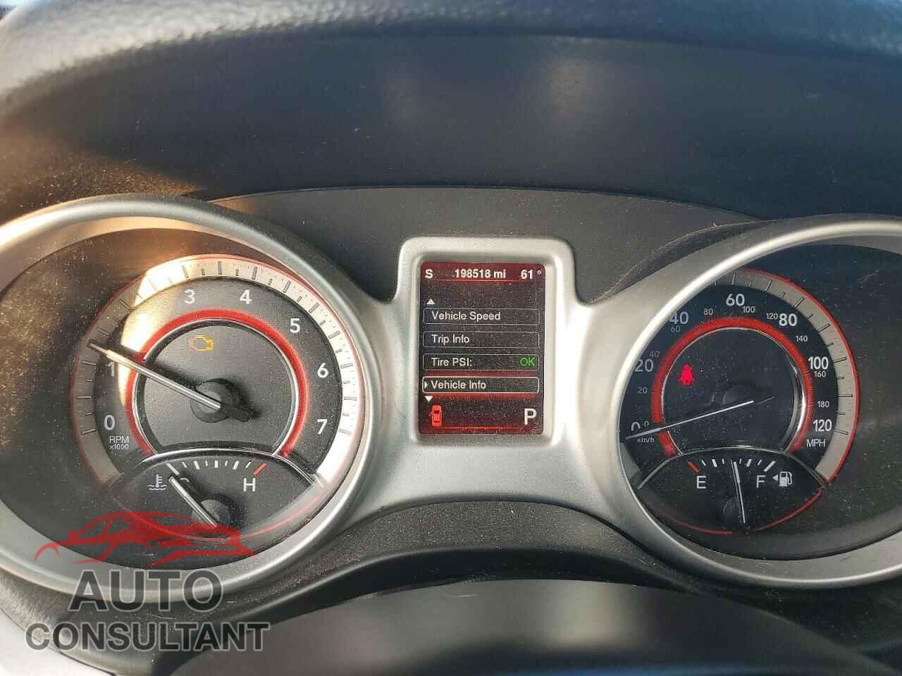 DODGE JOURNEY 2015 - 3C4PDCEG7FT686740