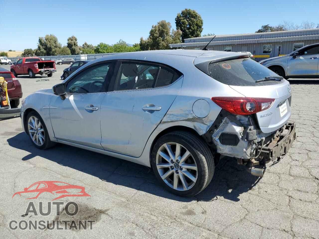 MAZDA 3 2017 - 3MZBN1L76HM107570