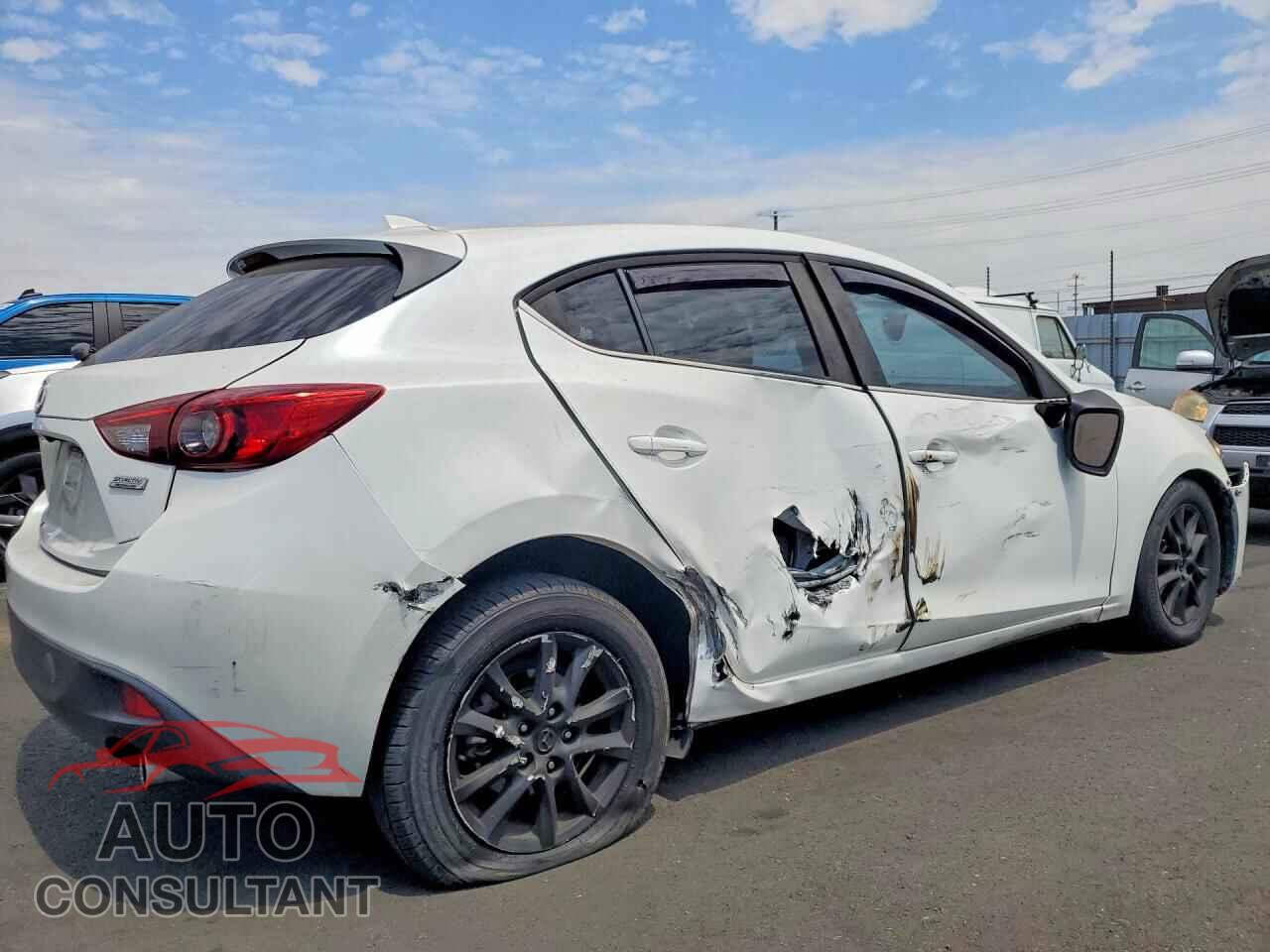MAZDA 3 2015 - JM1BM1M76F1275210