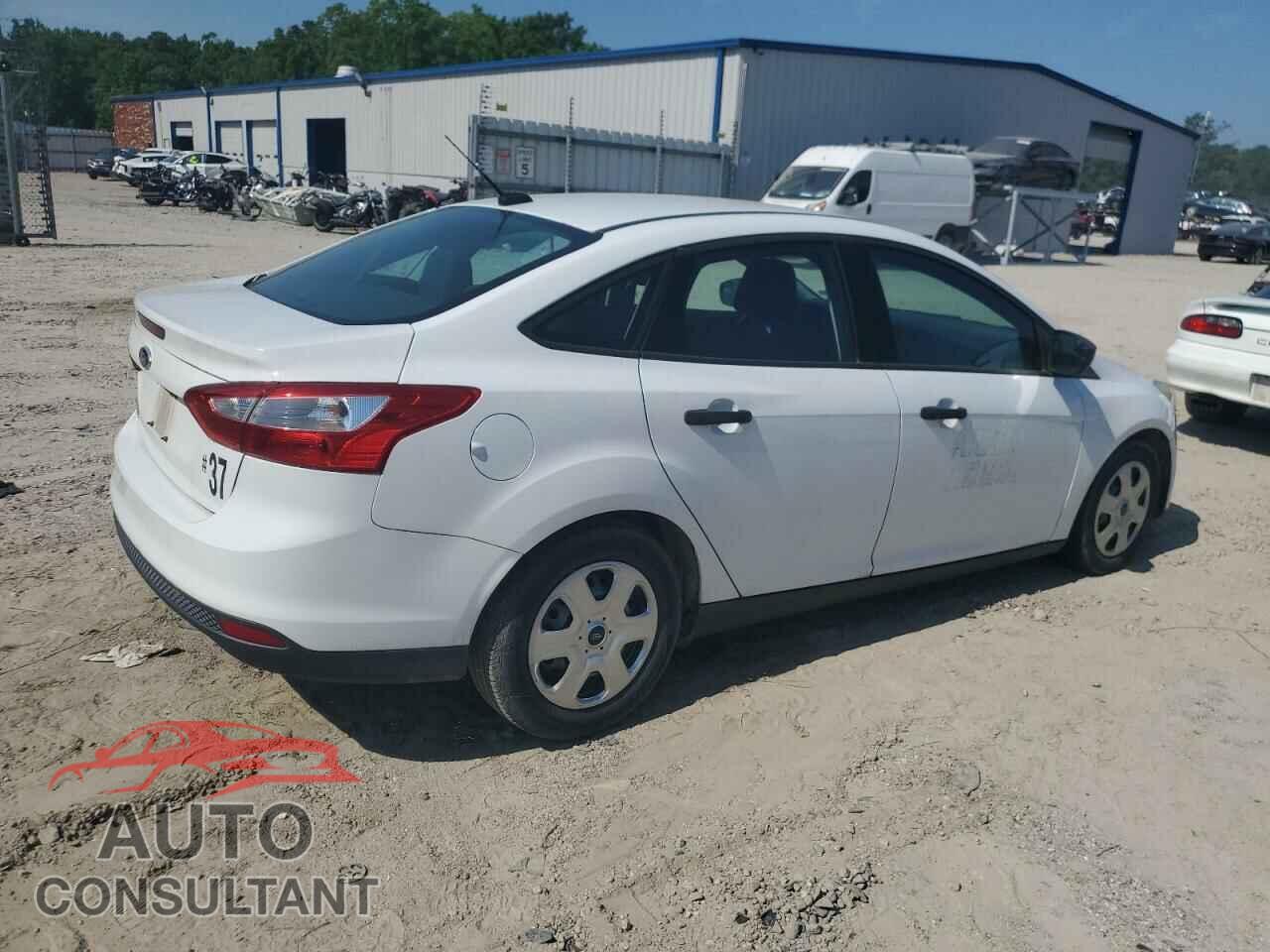 FORD FOCUS 2013 - 1FADP3E26DL207432