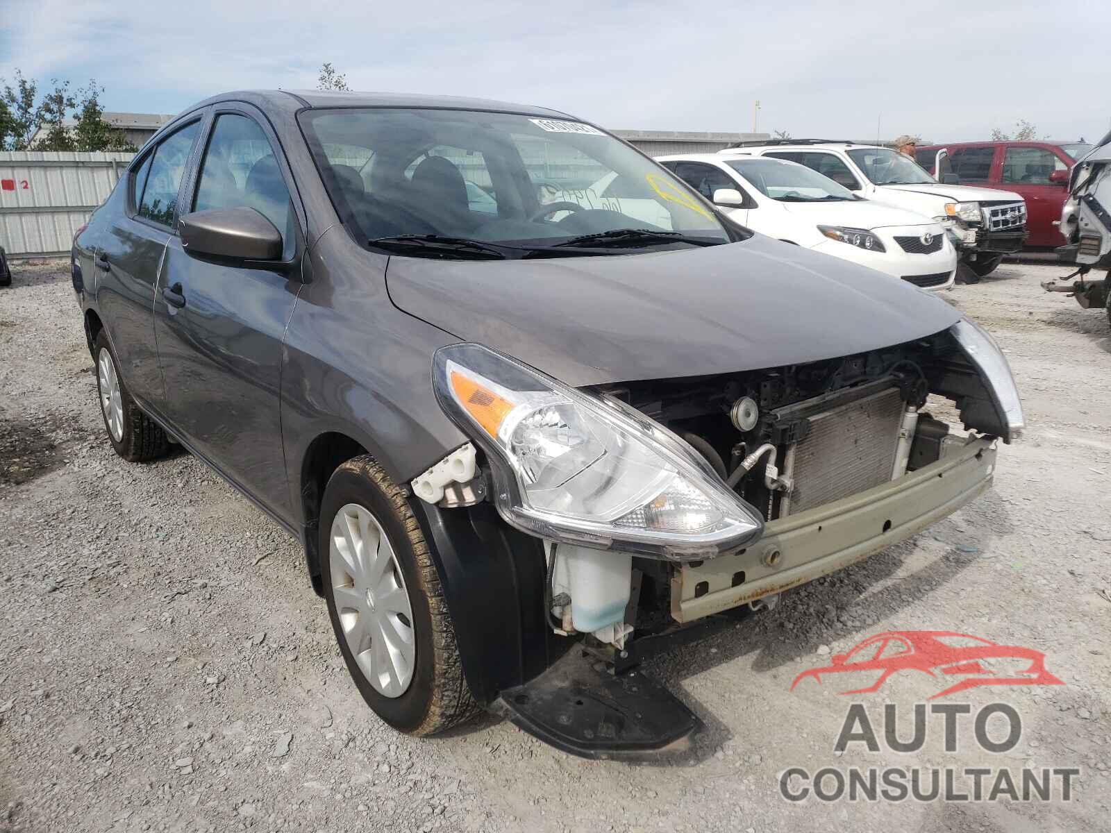 NISSAN VERSA 2017 - 3N1CN7APXHL893220