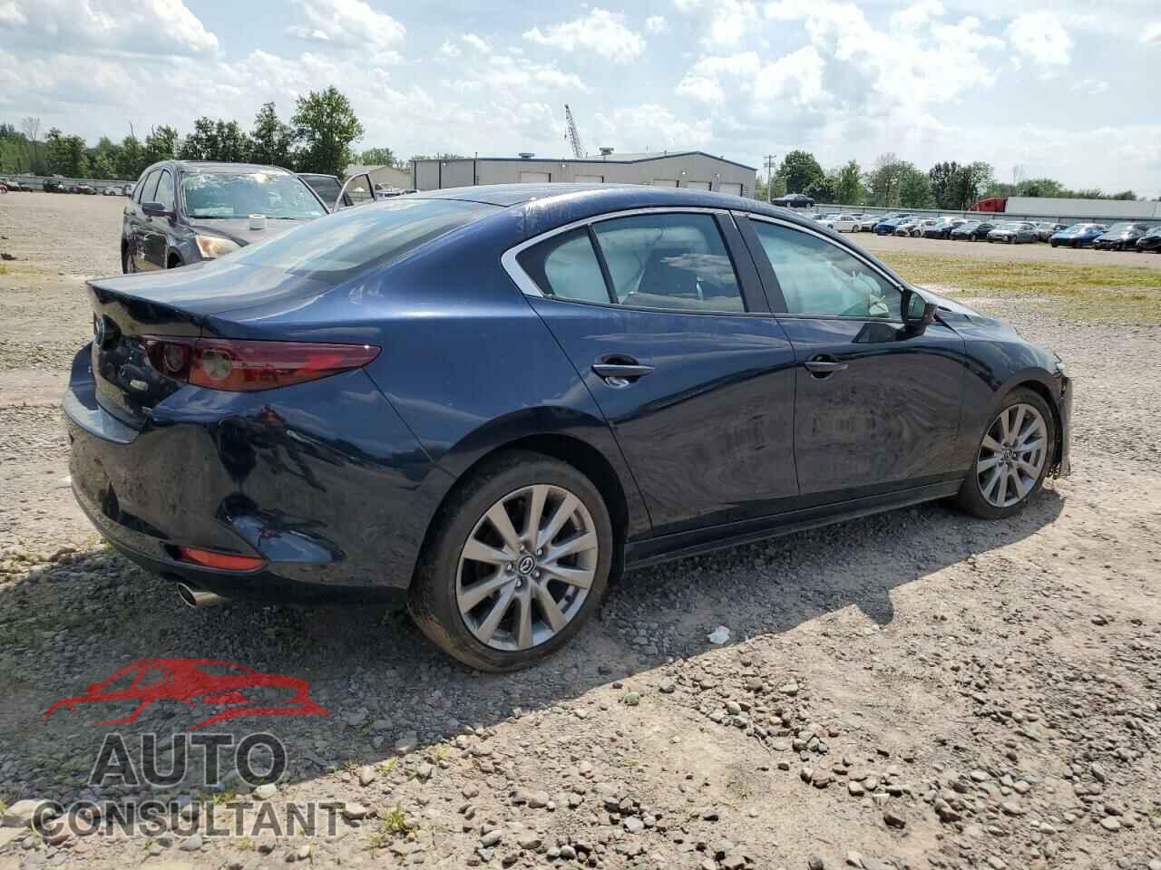 MAZDA 3 2021 - JM1BPACL8M1316567
