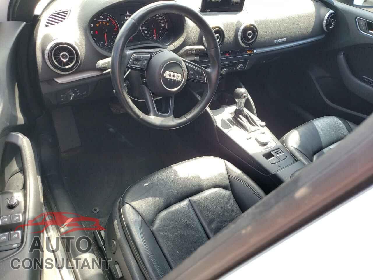 AUDI A3 2017 - WAUB8GFF8H1009165