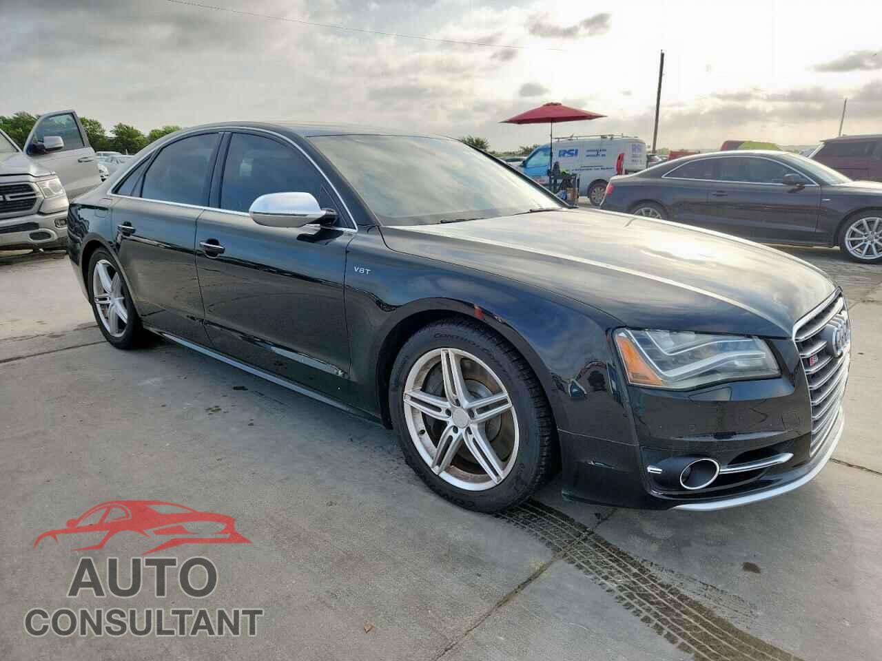AUDI S8 2013 - WAUD2AFD6DN018102