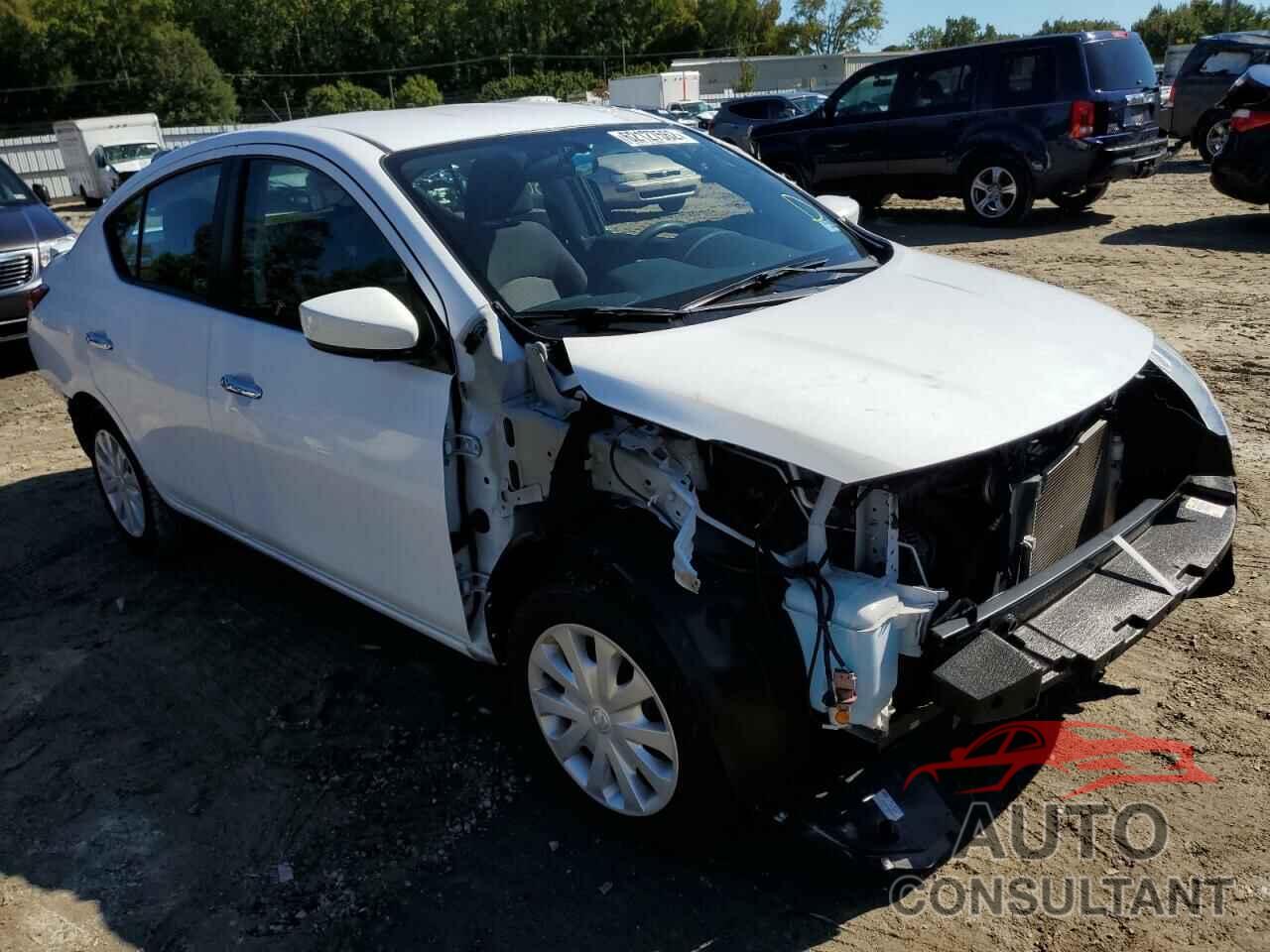 NISSAN VERSA 2018 - 3N1CN7AP2JL858158