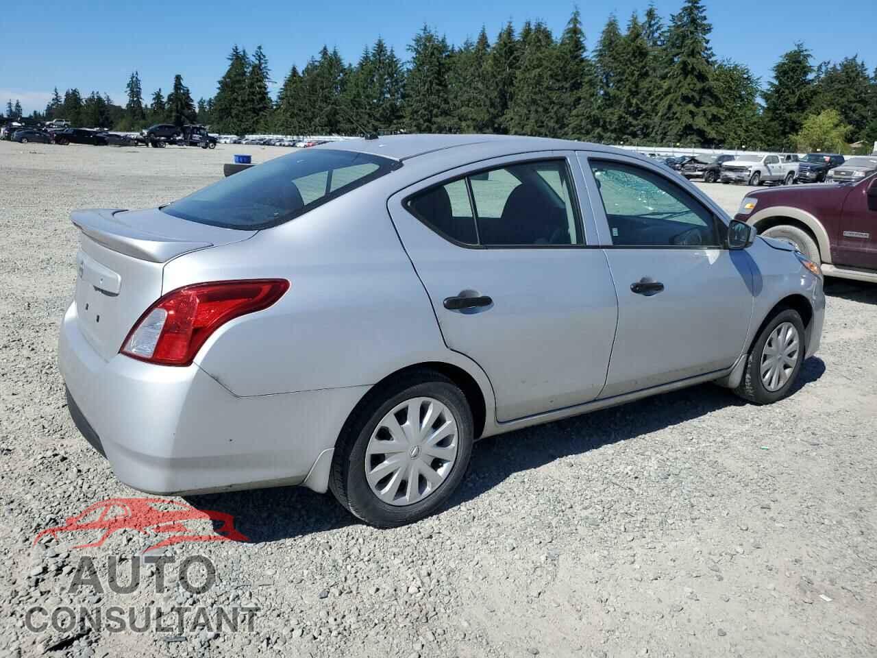 NISSAN VERSA 2017 - 3N1CN7AP3HL804829