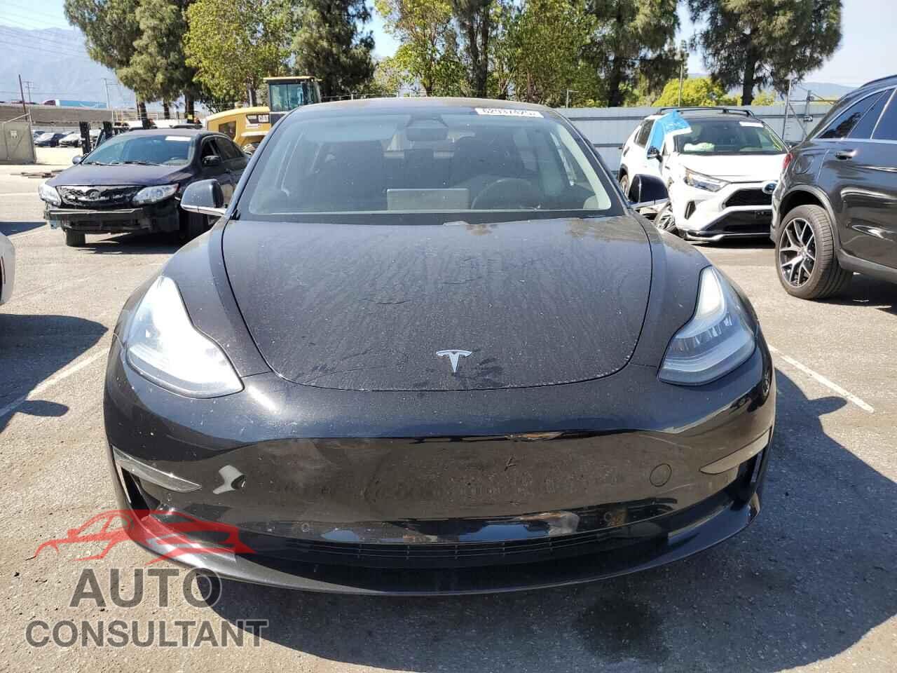 TESLA MODEL 3 2019 - 5YJ3E1EA8KF193055
