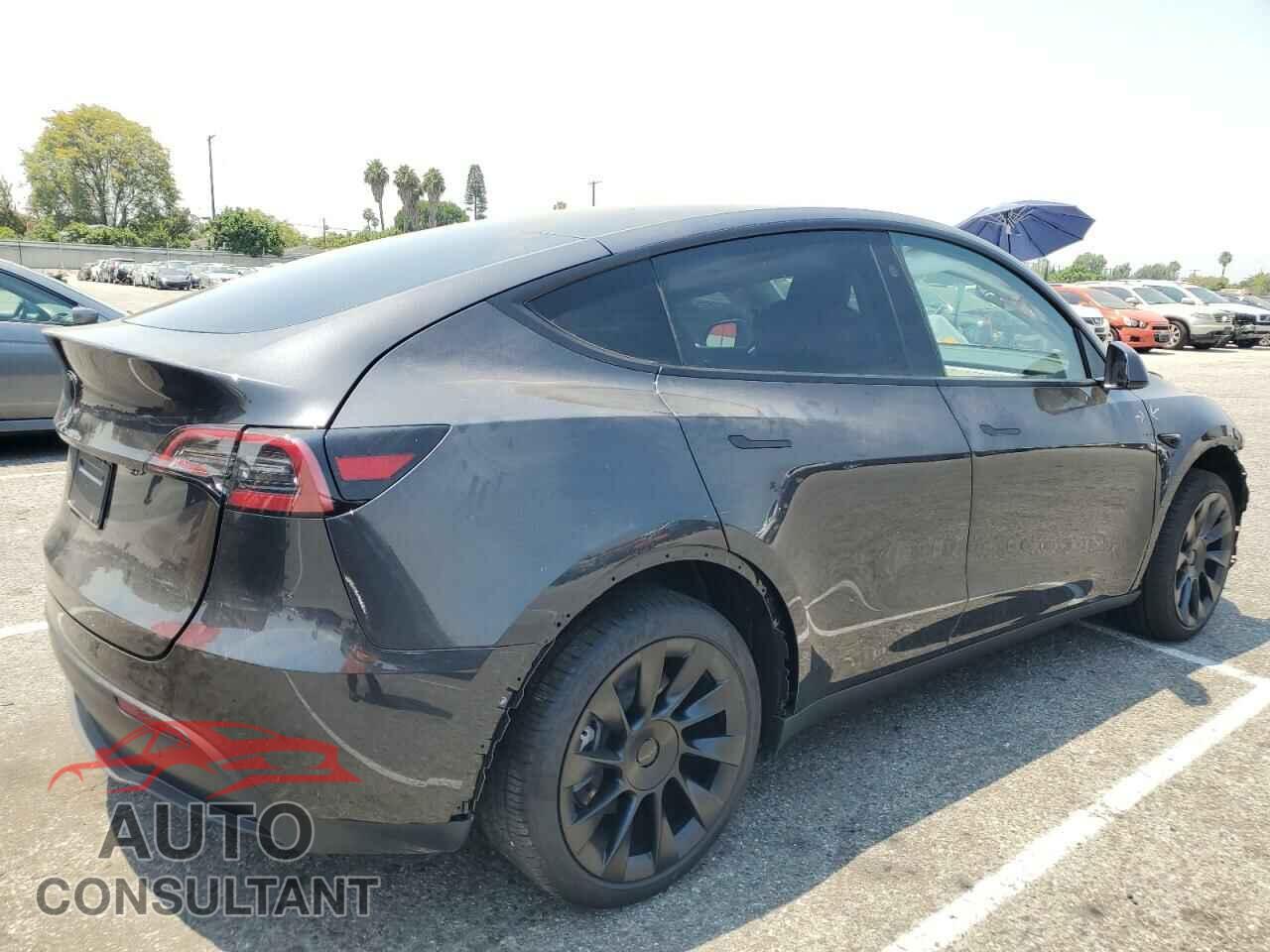 TESLA MODEL Y 2024 - 7SAYGDED7RF054334