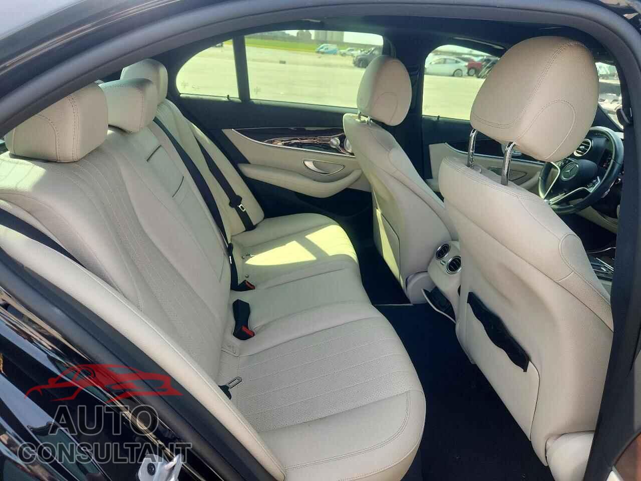 MERCEDES-BENZ E-CLASS 2021 - W1KZF8DB1MA914120